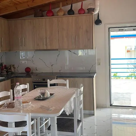 Lake View Loft 5